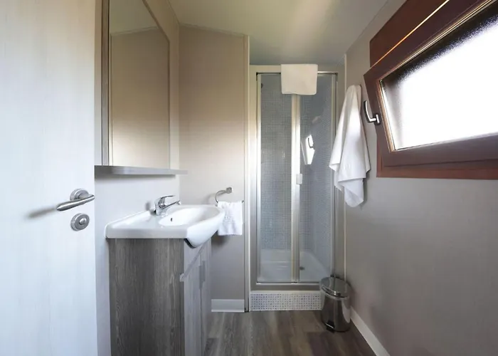 5 Pers Avec Terrasse - Api-1-52-1816 * Zumaia